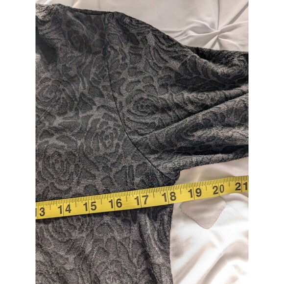 Cut Loose Dress M Black Gray Textured Thick Knit 3/4 Sleeve Button Detail Roses - Picture 12 of 13